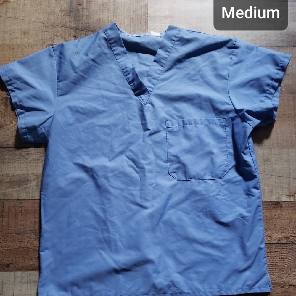 Scrub top